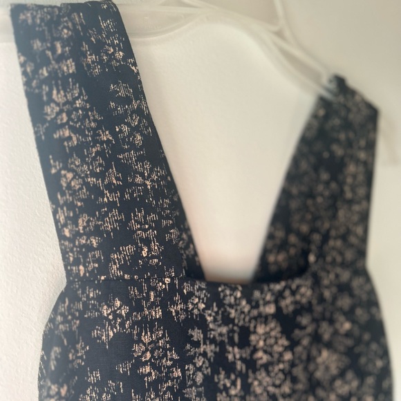 Gap Petite 100% Linen Fitted Dress in a Black Print.. With Pockets!! - Picture 11 of 11